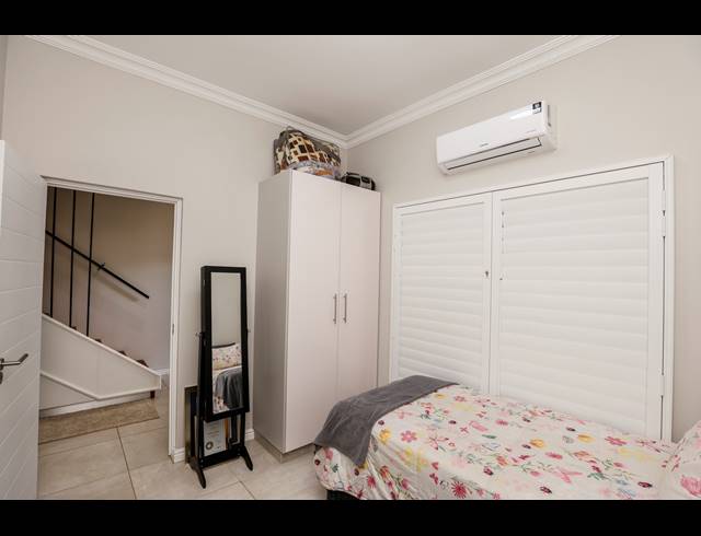 4 BEDROOM TOWNHOUSE FOR SALE IN MORNINGSIDE
